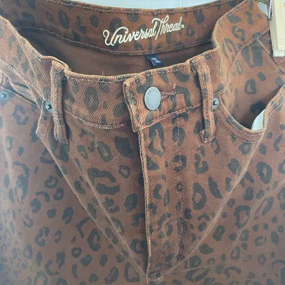 Universal Thread Vintage Straight Leopard Animal Print Jeans Sz2 W26S - Picture 5 of 7